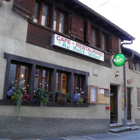 Petit Velan - Coworking & Coliving Hostel Bourg Saint Pierre Bagian luar foto