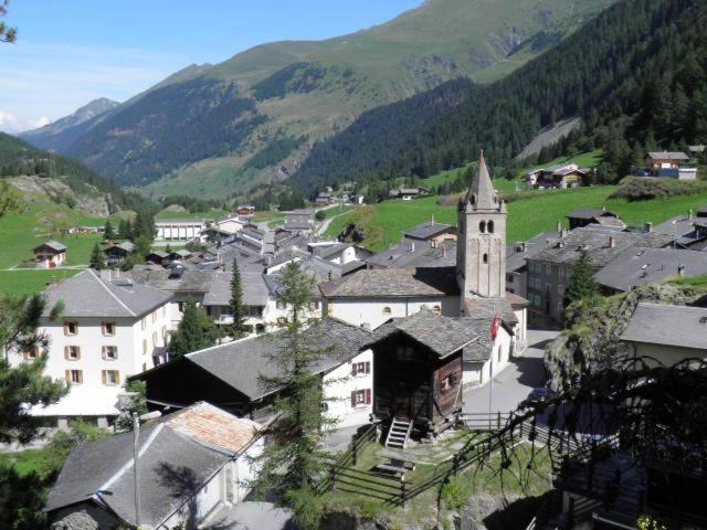 Petit Velan - Coworking & Coliving Hostel Bourg Saint Pierre Bagian luar foto