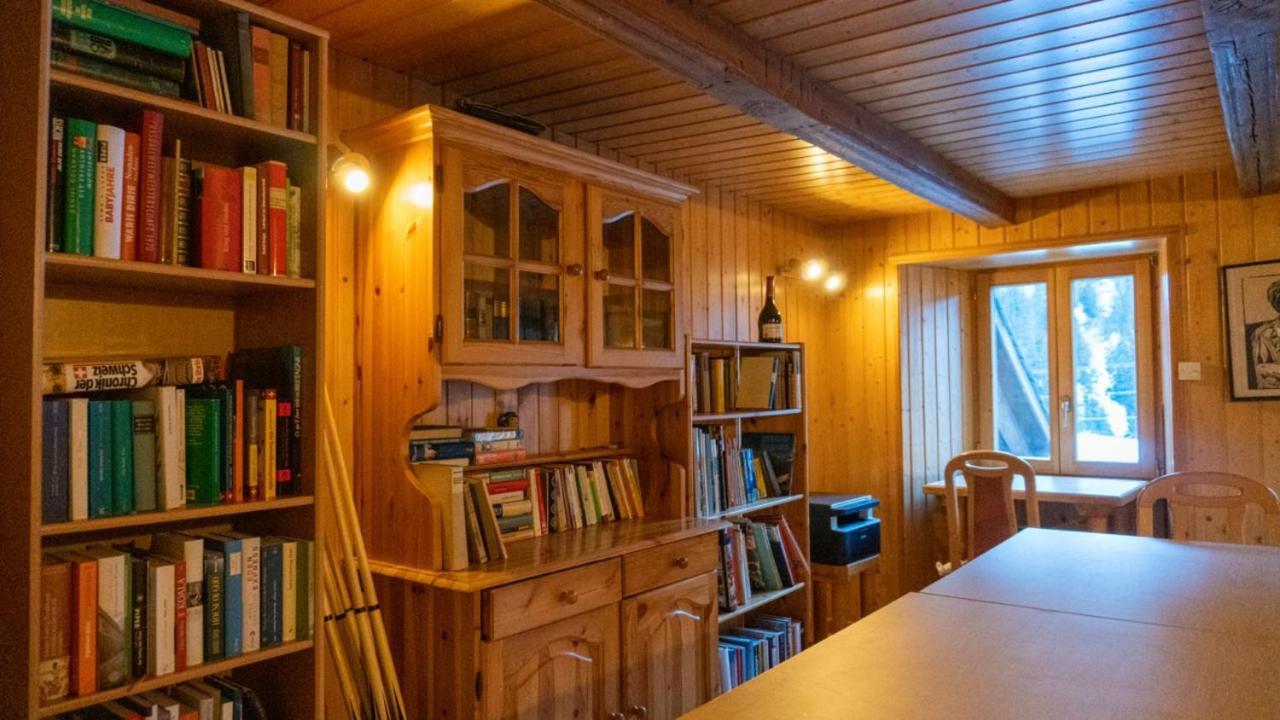 Petit Velan - Coworking & Coliving Hostel Bourg Saint Pierre Bagian luar foto
